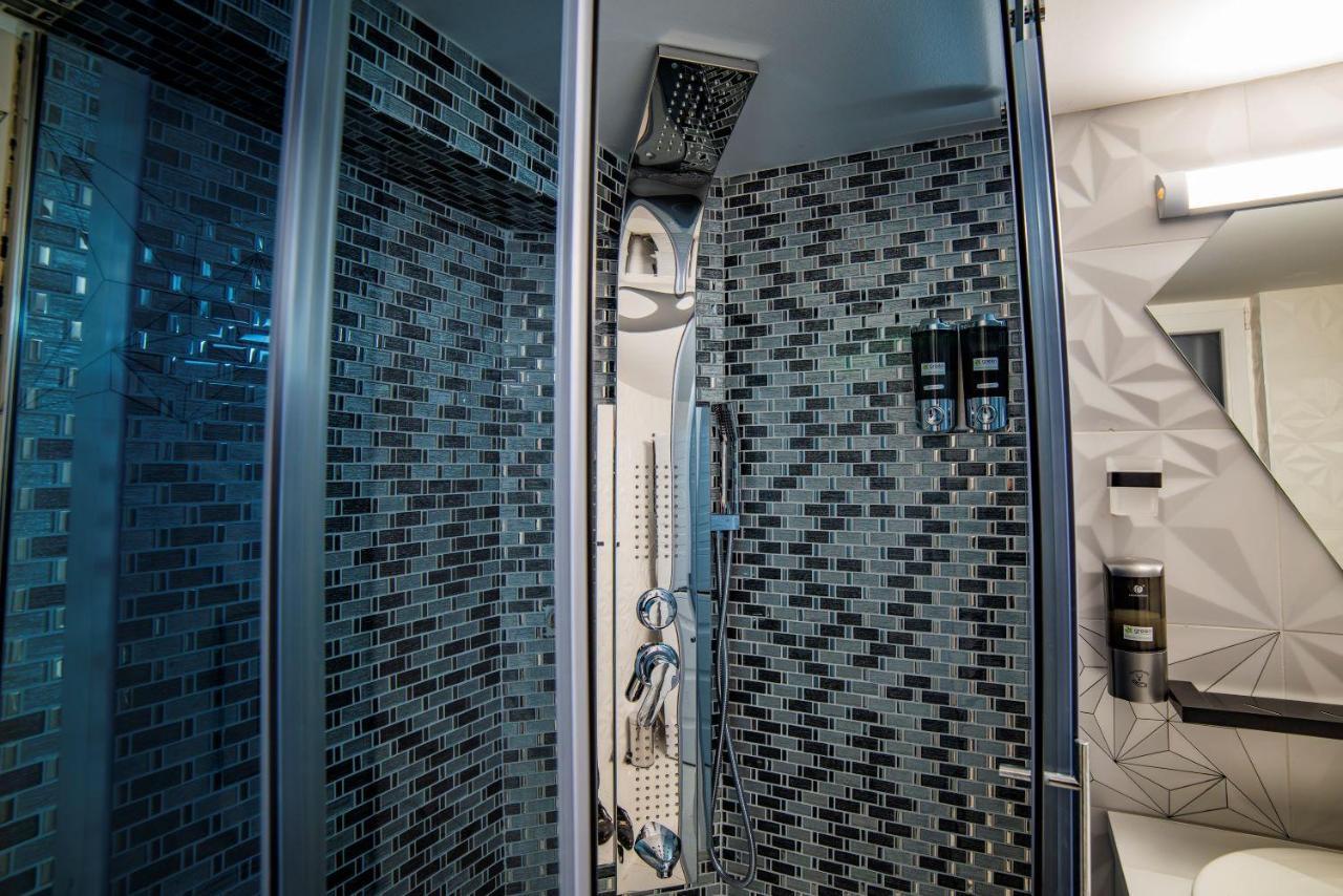 Spa Lux Apartmani Нови Сад Екстериор снимка