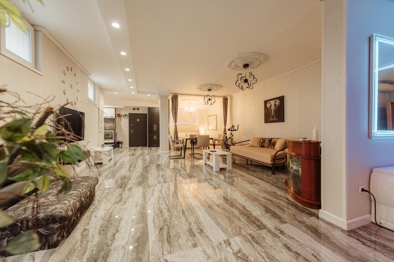 Spa Lux Apartmani Нови Сад Екстериор снимка