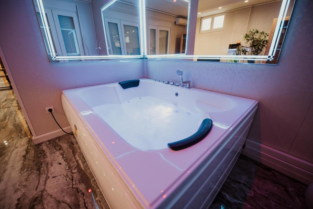 Spa Lux Apartmani Нови Сад Екстериор снимка