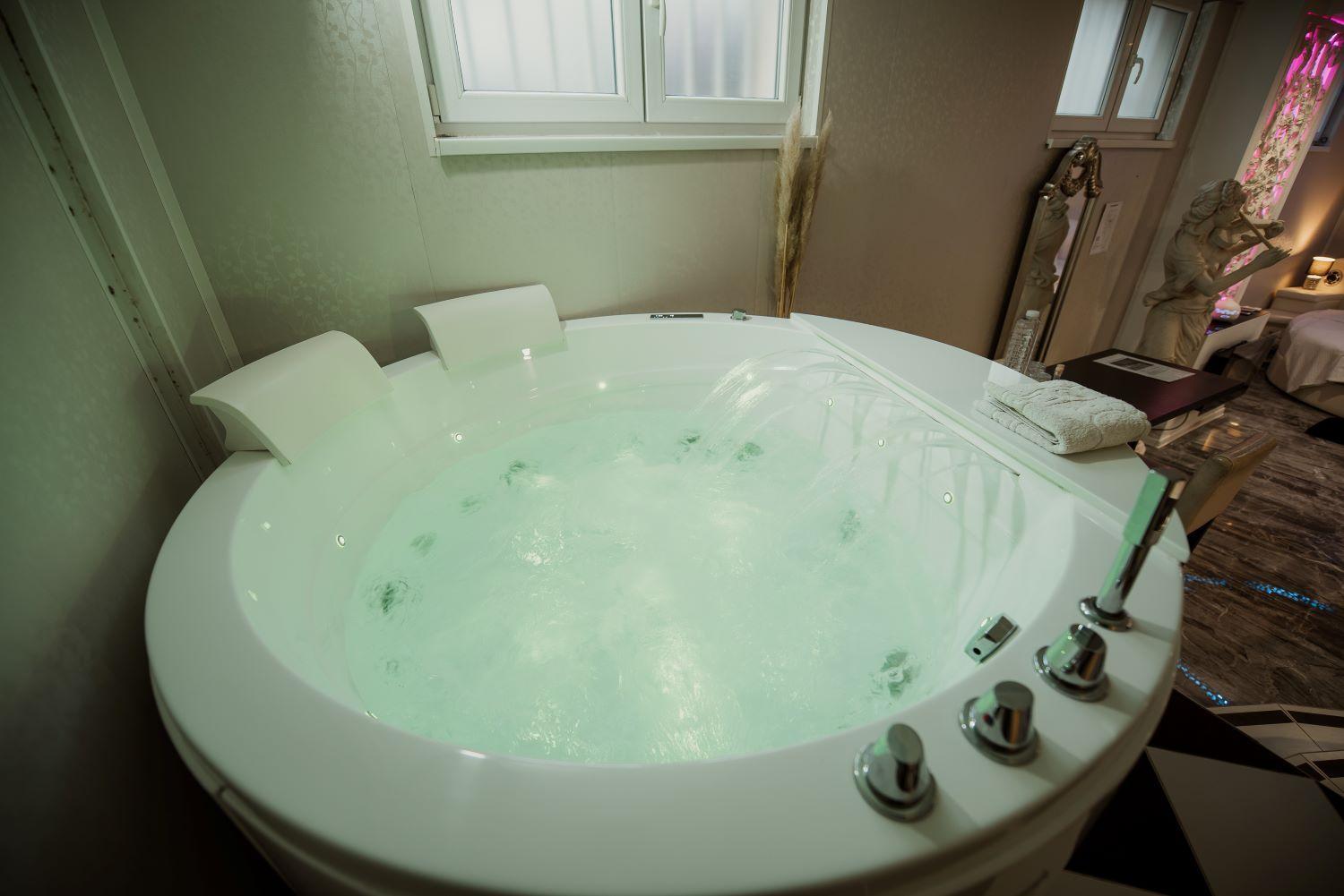 Spa Lux Apartmani Нови Сад Екстериор снимка